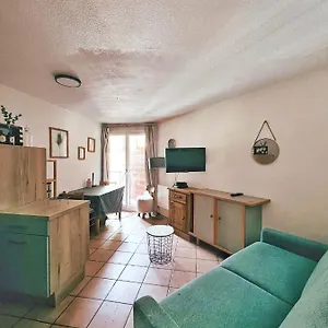 https://loxalys-studio-coin-montagne-pied-des-pistes-centre-ville.fr-provencehotel.com