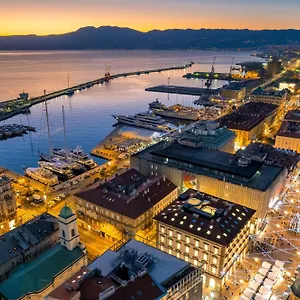 Appartamento Area2 Center Luxury, Fiume